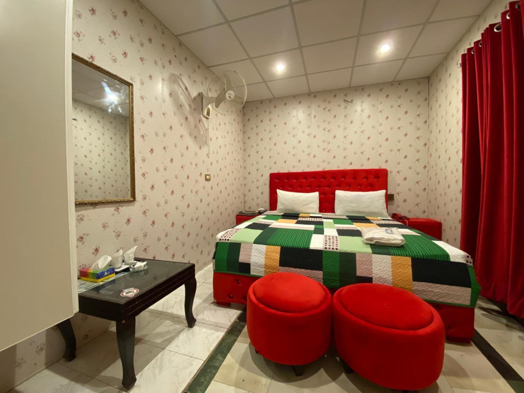 Fusion Lodge Islamabad Ngoại thất bức ảnh
